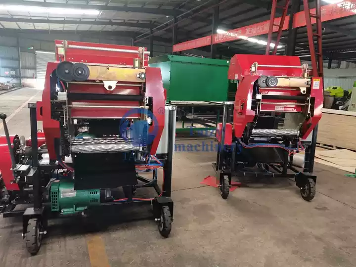 compact silage packing machine