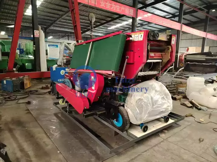 Somali Customer Ordered Silage Bale Maker for Feed Storage