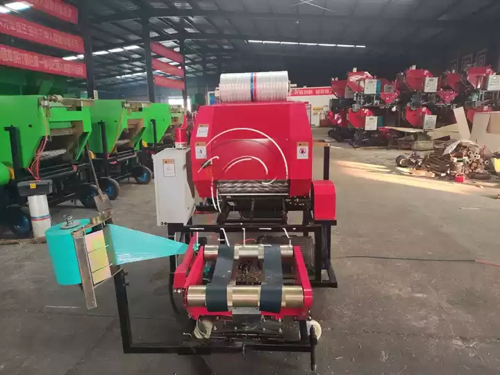 silage packing machine