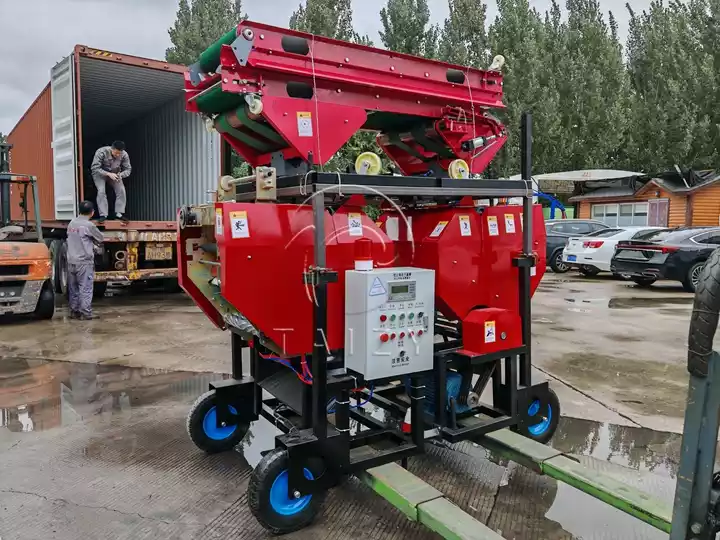 Silage bale wrapping machines loaded for Algeria