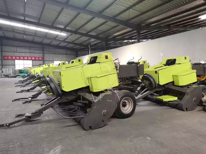 Square-bale straw pickup balers