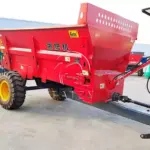 fertilizer spreading machine