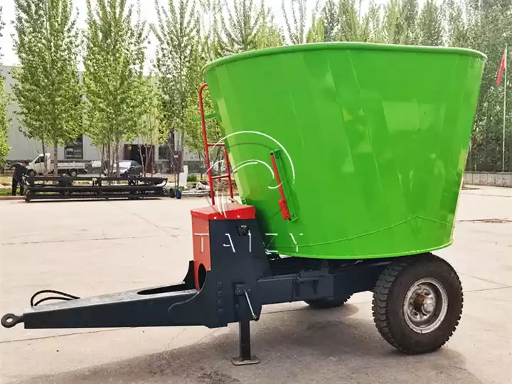 livestock feed mixer
