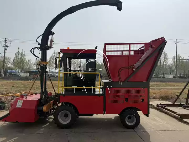 silage harvester machine