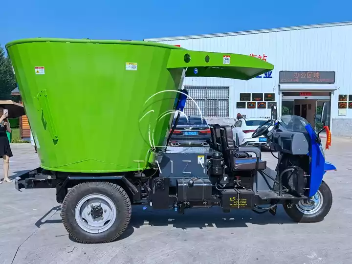 diesel silage feed mixer spreader